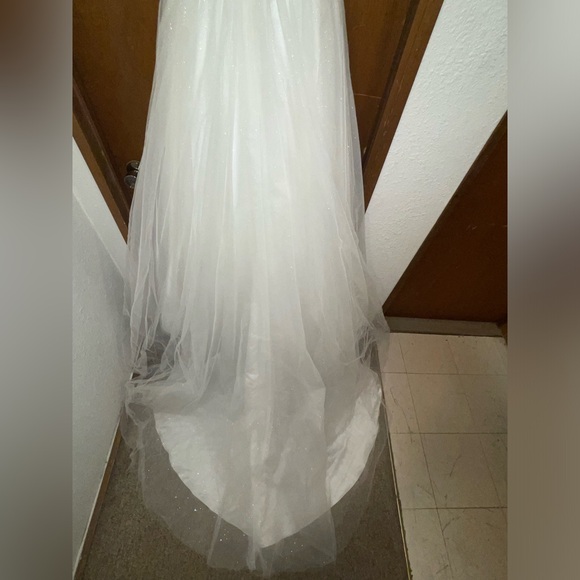 Alfred Angelo Fairytale‎ Wedding Dress. NWT!! - Picture 9 of 14